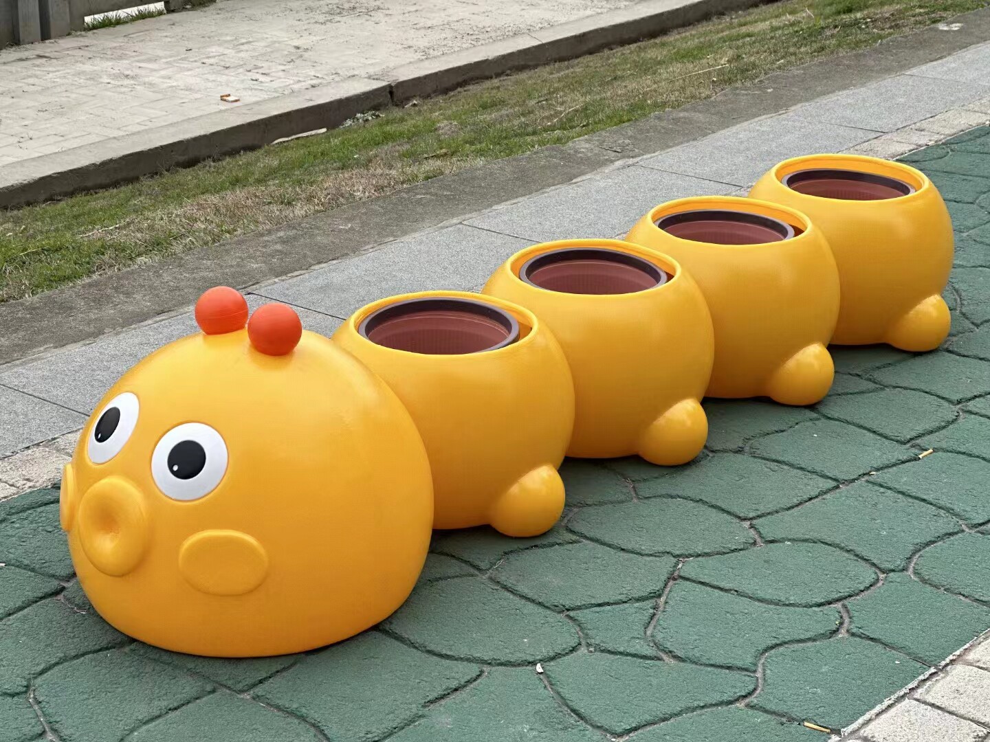 新款加厚塑料大号户外创意可爱卡通垃圾桶公园幼儿园游乐园果壳箱