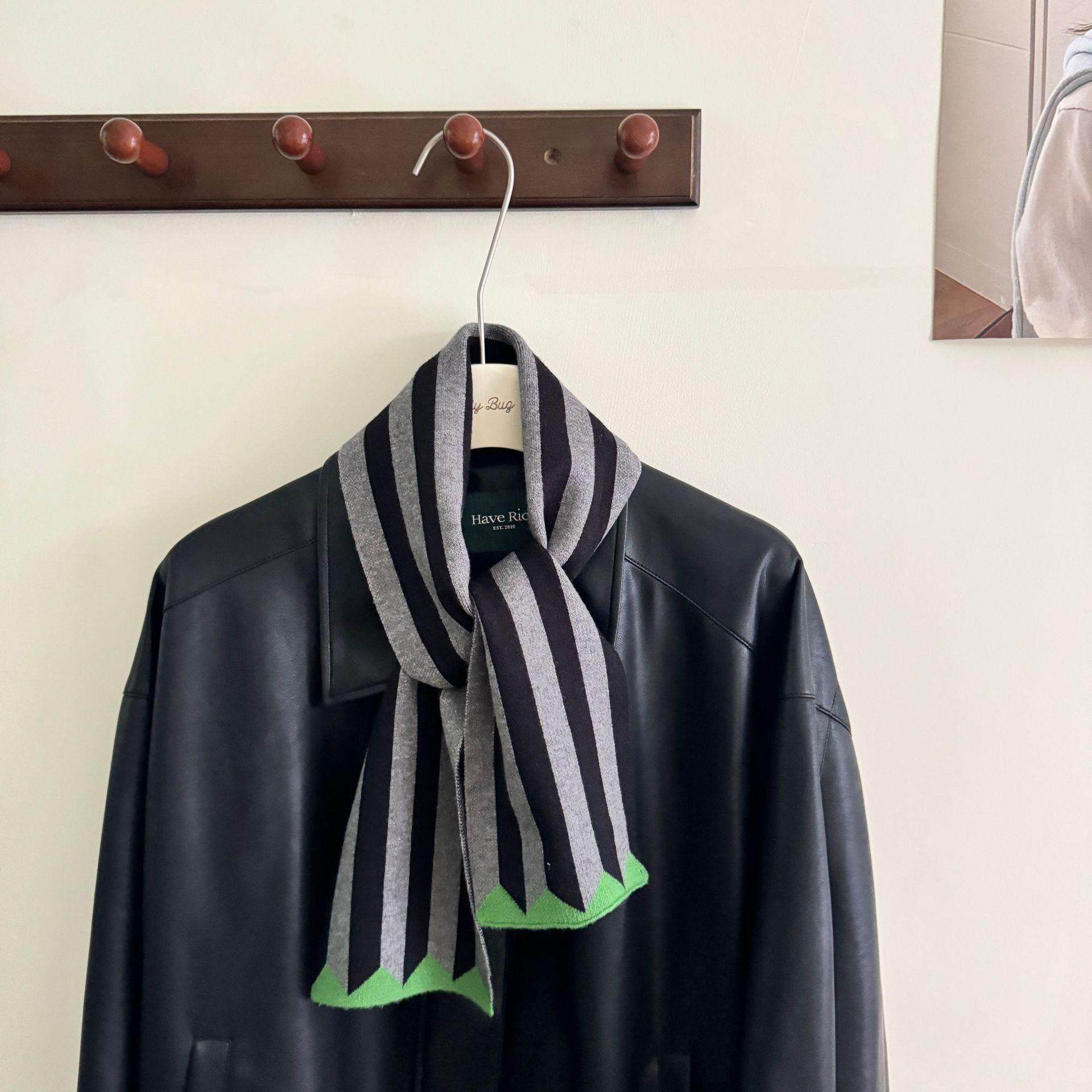 凹造型单品 |小众设计有趣又俏皮竖条撞色小围巾法式慵懒风围脖女,淘宝优惠券,粉丝福利购,淘宝优惠卷