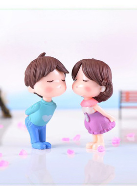 亲吻情侣公仔摆件装扮配件派对