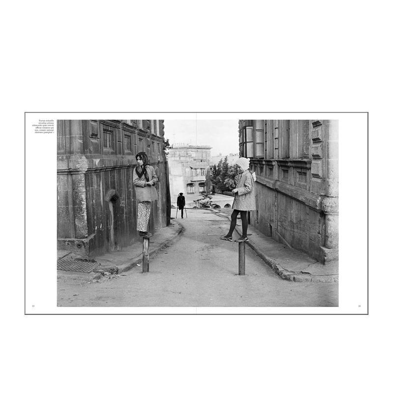 【预售】马丁娜·弗兰克：他人观察 Martine Franck: Looking at Others 原版英文摄影作品集
