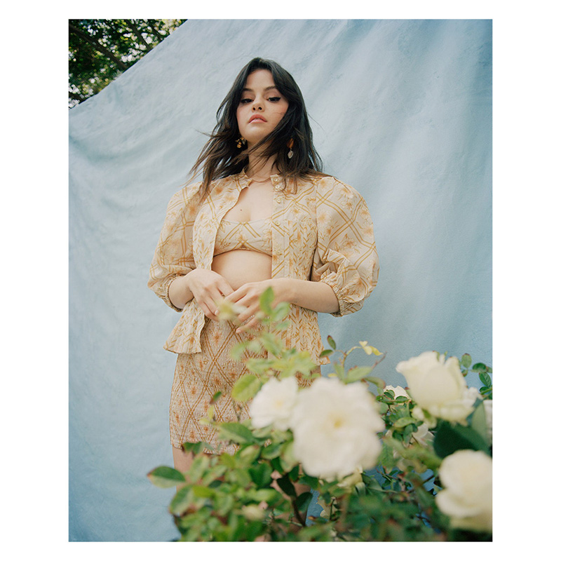 【预售】Vogue 美国英文版 女性时尚潮流杂志 2021年4月刊 封面人物selena gomez - 图1