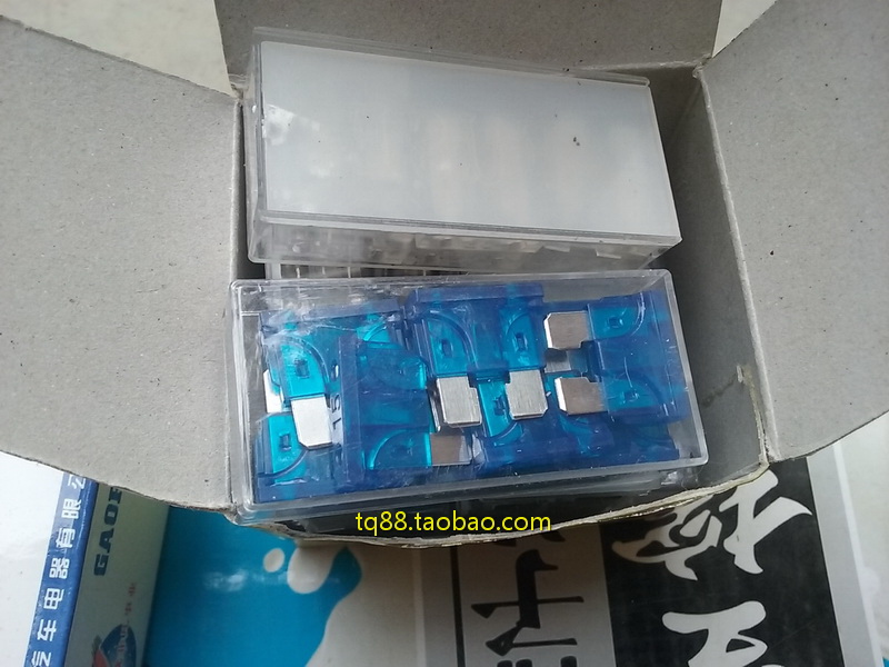 汽车保险丝插片4s专用中号保险片套装10a15a20a30a - 图0