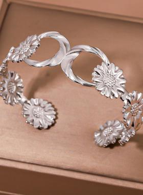 欧美复古不锈钢花朵手镯