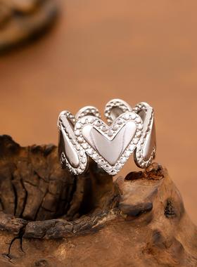 钛钢爱心戒指女18k金不褪色