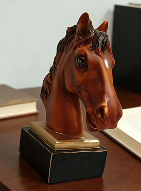 创意欧式轻奢马头桌面装饰摆件书桌办公桌电视柜橱窗可做书挡