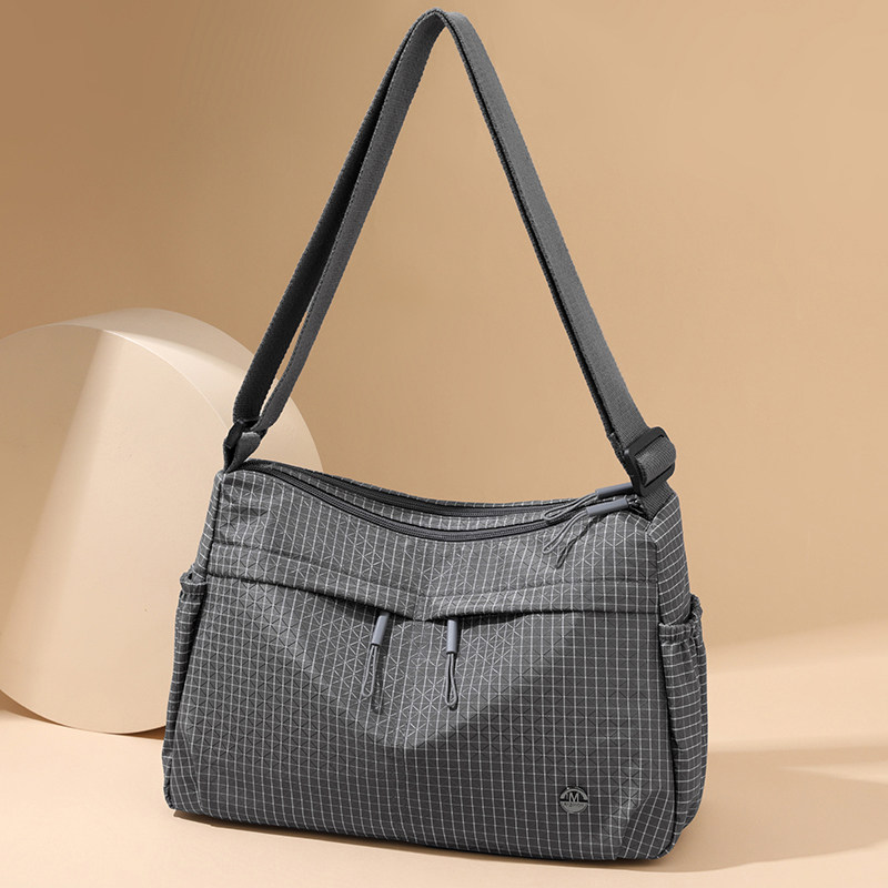 2025新款轻量化格子尼龙布包单肩斜挎包女多口袋大容量通勤托特包,淘宝优惠券,粉丝福利购,淘宝优惠卷