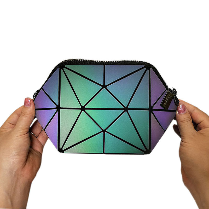 2020新款贝壳包几何菱格夜光手机包 迪安斯品牌馆女士包袋