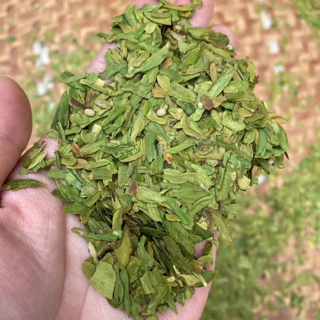 2024新茶明前龙井碎茶片粗茶片茶心龙井绿茶茶叶茶农直销春茶 - 图0