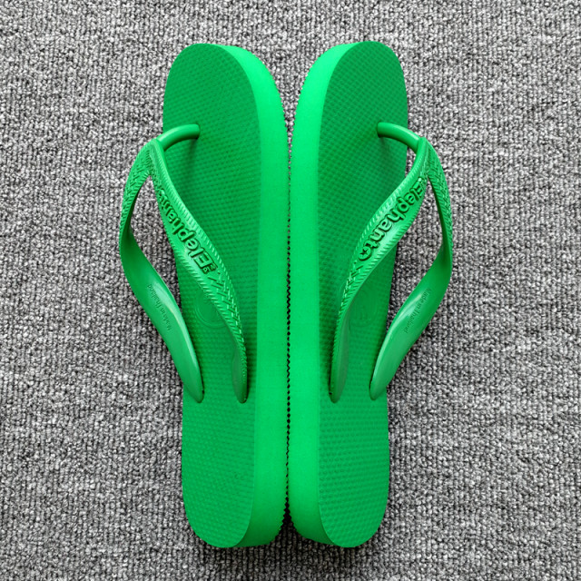 Thailand imported Yexiang brand natural rubber flip-flops for men, Vietnamese beach sandals, wear-resistant, non-slip and waterproof for outer wear