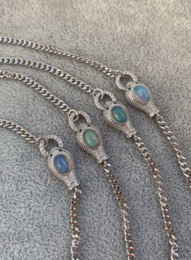 蛇年新款天然欧泊镶嵌手链裸石6*8mm铜托简约时尚百搭水晶饰品