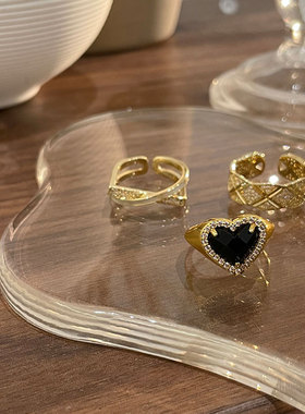 新款 复古黑色爱心戒指2021年潮小众设计时尚个性轻奢百搭食指戒