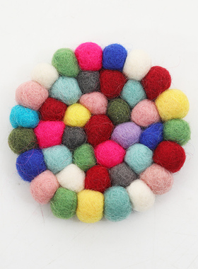 羊毛毡坐垫手工彩色球球