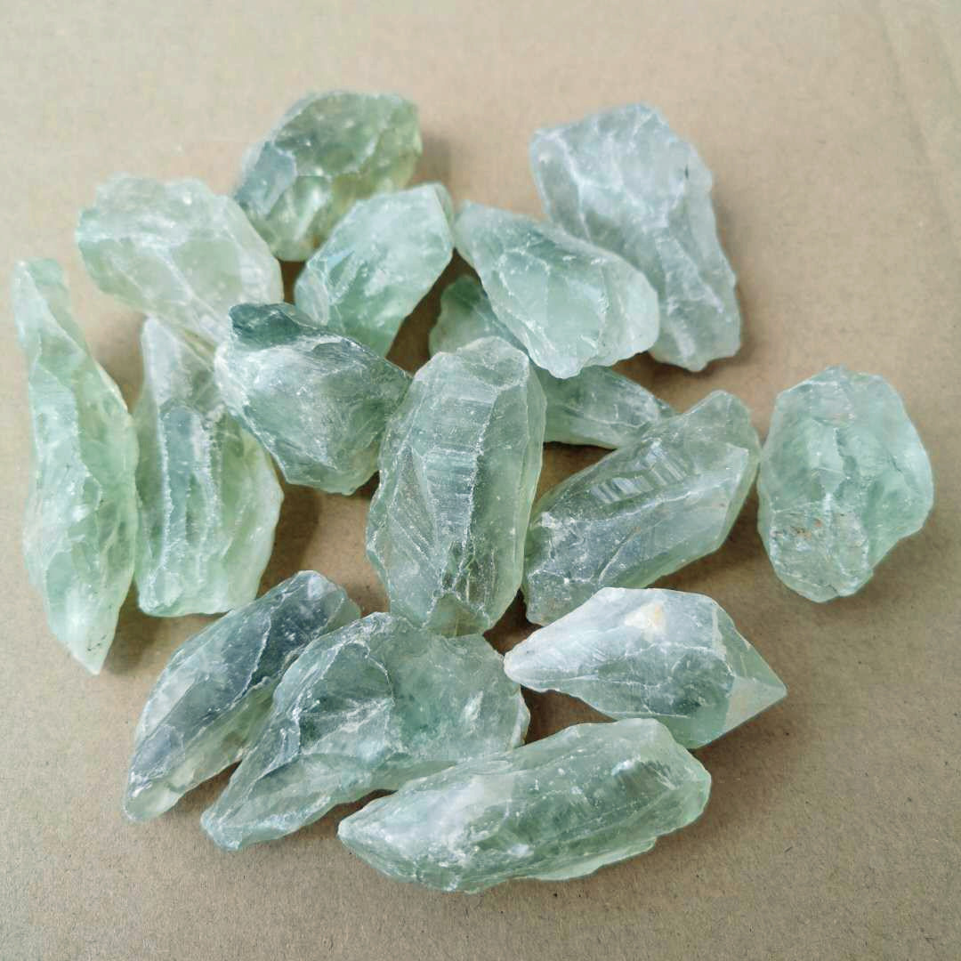 天然巴西绿水晶原石摆件 毛料原矿摆件鱼缸装饰香薰扩香宝石头
