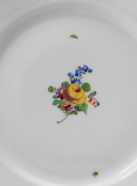 陶瓷宁芬堡至尊意式风浓缩摆件