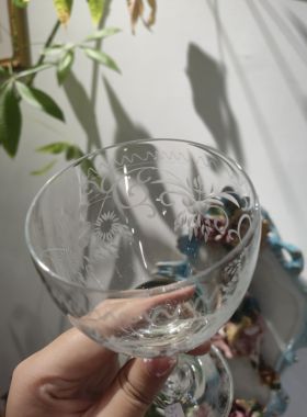 刻花水晶酒杯中杯