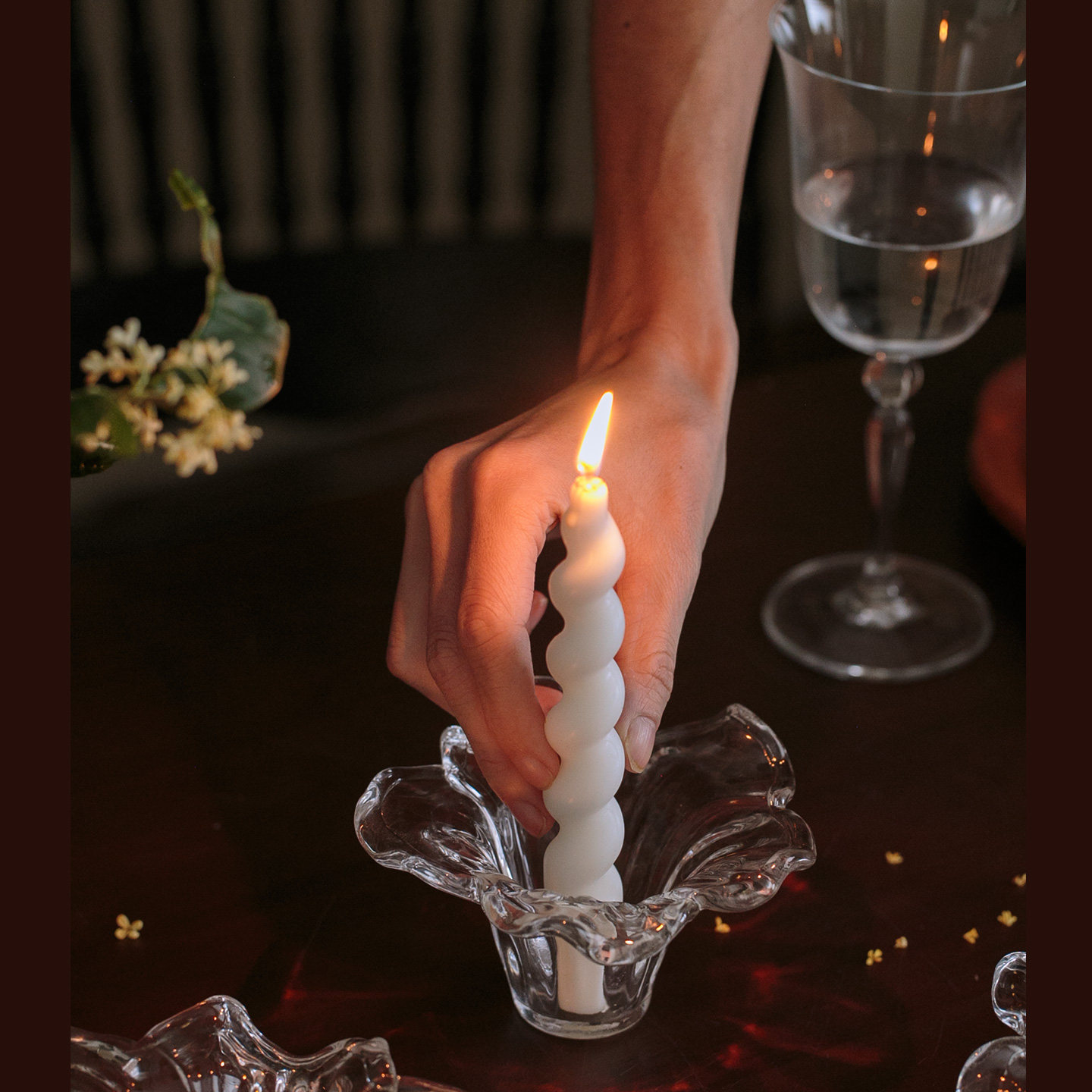 鸢尾花透明玻璃烛台 ins 氛围感烛光晚餐 餐厅无烟蜡烛居家桌装饰,淘宝优惠券,粉丝福利购,淘宝优惠卷