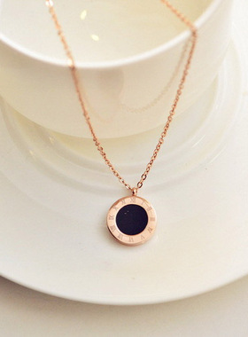 时尚罗马字母黑白双面防过敏贝母