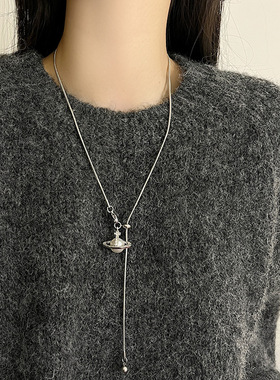 西太后土星珍珠吊坠项链女高级感抽拉可调节钛钢毛衣链配饰不掉色