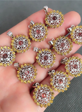 捡漏超七发金钛晶圆形大卫星吊坠