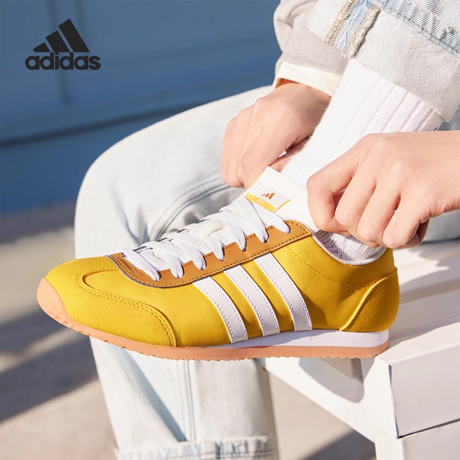 Adidas 阿迪达斯NEO VS Jog 蛋黄复古薄底轻便休闲运动鞋JP5760,淘宝优惠券,粉丝福利购,淘宝优惠卷