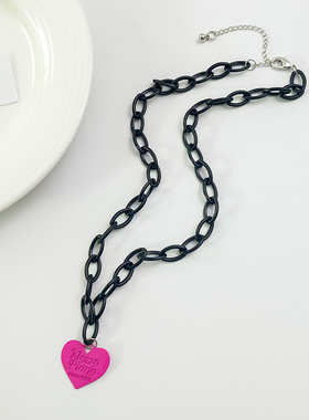 新款黑色甜美风爱心形吊坠项链