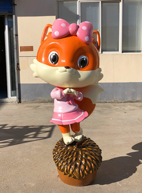 户外玻璃钢三只松鼠卡通雕塑摆件