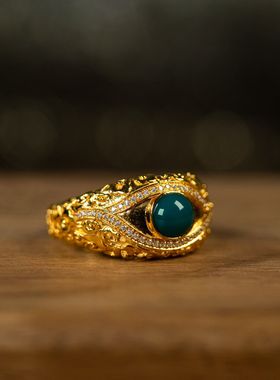 天使之眼丫角山绿松石18K金戒指