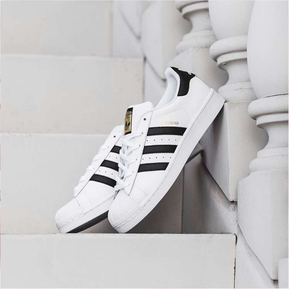 【自营】Adidas阿迪达斯秋冬三叶草金标贝壳头运动鞋FU7712