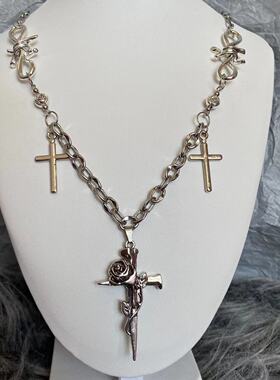 StarryCat原创玫瑰十字架吊坠项链ins欧美嘻哈街头小众设计高级感