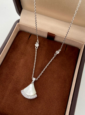 新中式百搭轻奢扇形吊坠项链女