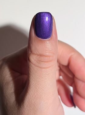 美国OPI指甲油 奢华古典极光紫 B30 purple with a purpose