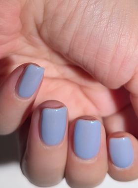 OPI S043婴儿蓝指甲油Happy Play-ce低饱和奶雾浅蓝春夏清冷显白