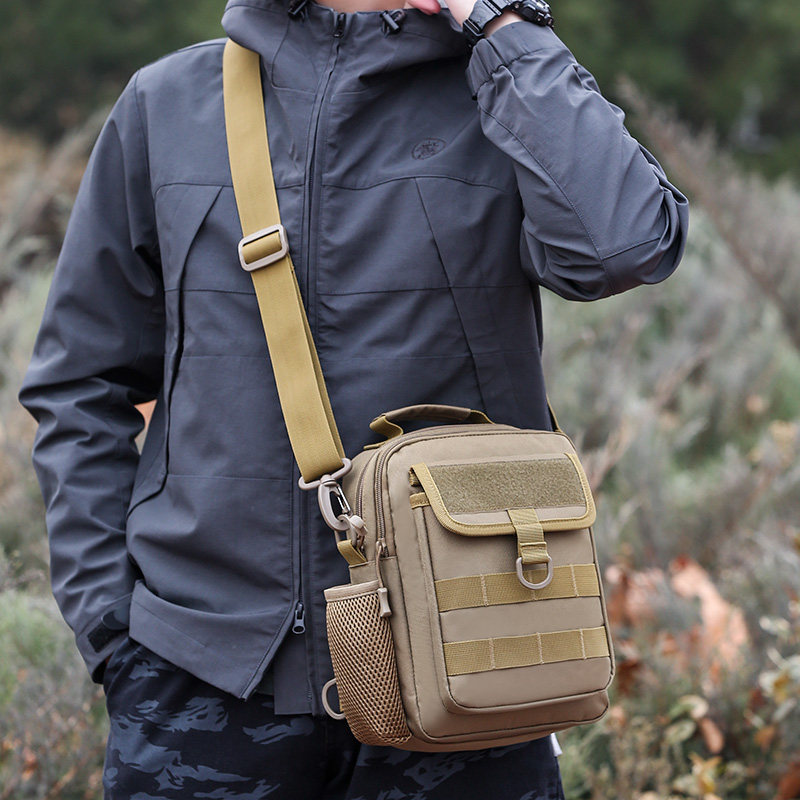 新款户外多功能斜挎单肩包男尼龙帆布加大休闲战术轻便胸包工作包,淘宝优惠券,粉丝福利购,淘宝优惠卷