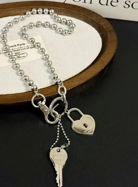 甜酷辣妹时尚爱心锁桃心项链女潮流韩版高级简约轻奢锁骨链毛衣链