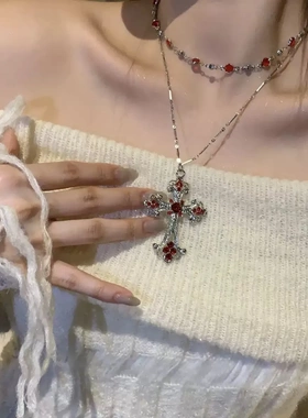 朋克红色十字架项链女潮choker辣妹y2哥特风双层叠戴锁骨叠戴项链