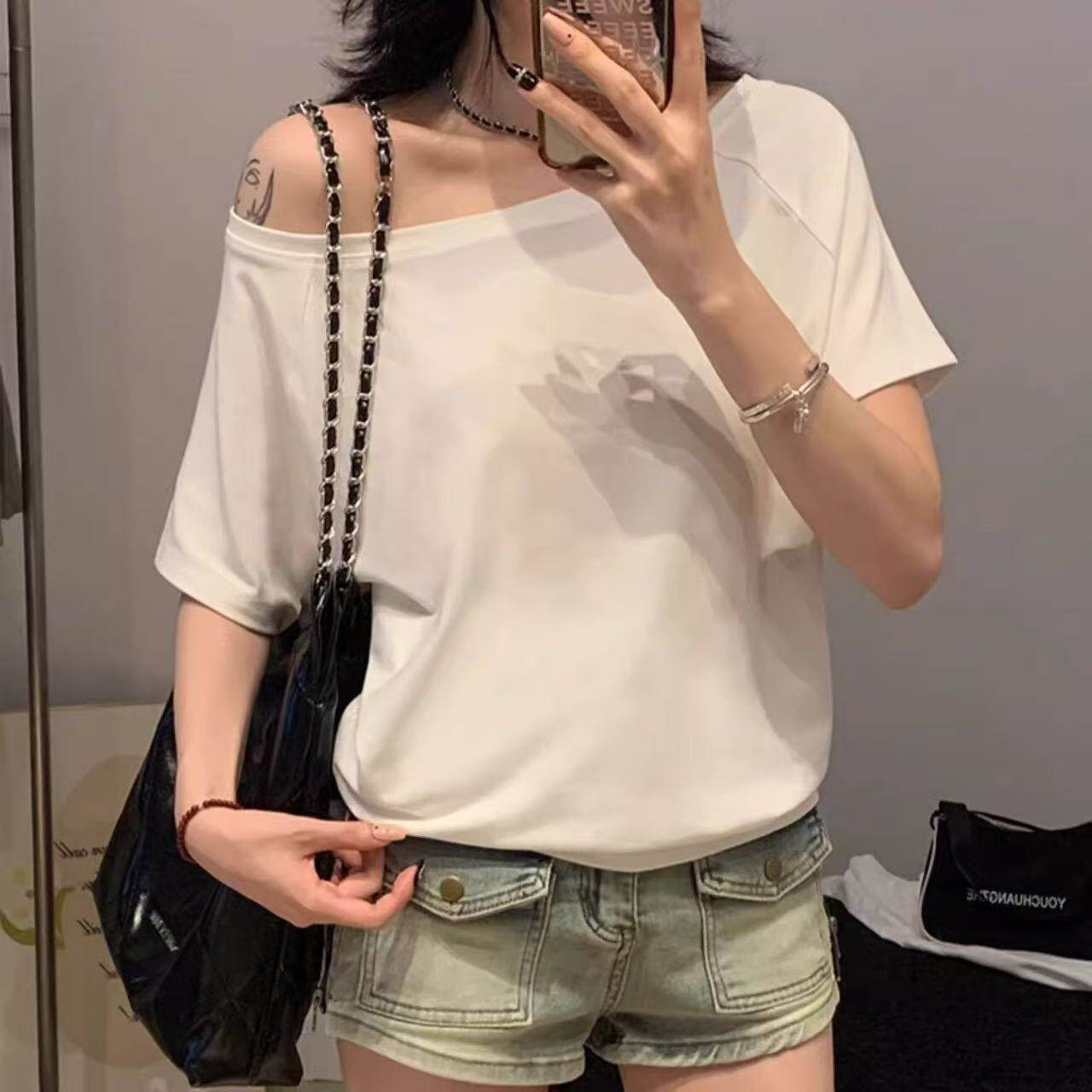 女装2026新款露肩T恤夏季宽松大码短袖t恤女显瘦高级感一字肩上衣