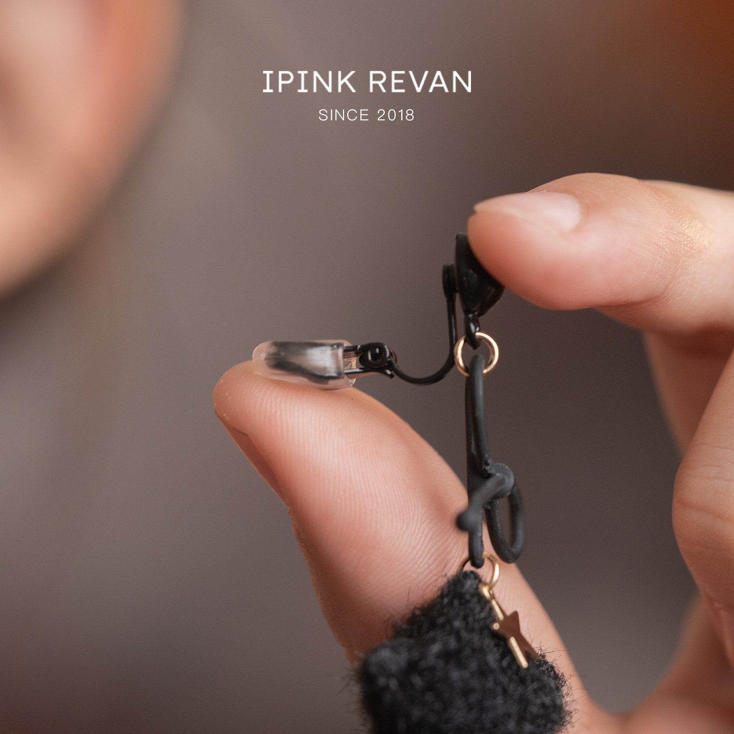 IPINK原创可爱毛绒星星耳环女三角耳夹暗黑氛围感耳饰耳坠万圣节,淘宝优惠券,粉丝福利购,淘宝优惠卷