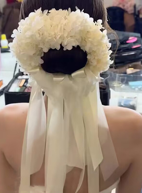 森系新娘白色花朵发环婚礼拍照