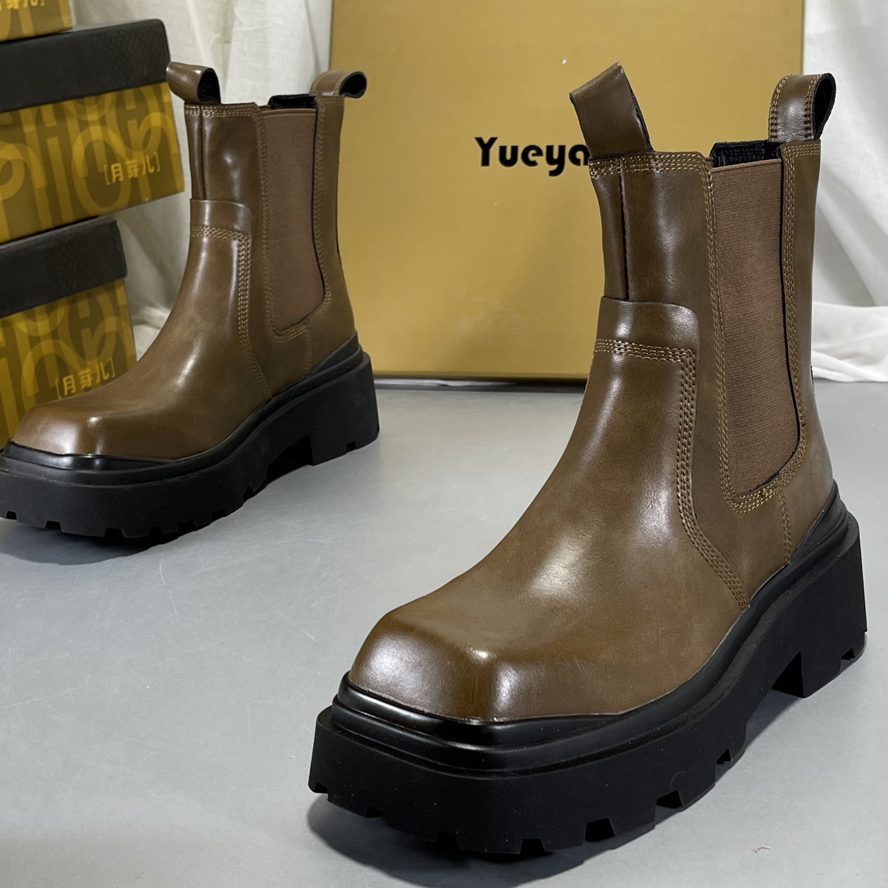 月芽儿切尔西靴方头复古厚底马丁靴女头层牛皮瘦瘦靴粗跟厚底短靴,淘宝优惠券,粉丝福利购,淘宝优惠卷