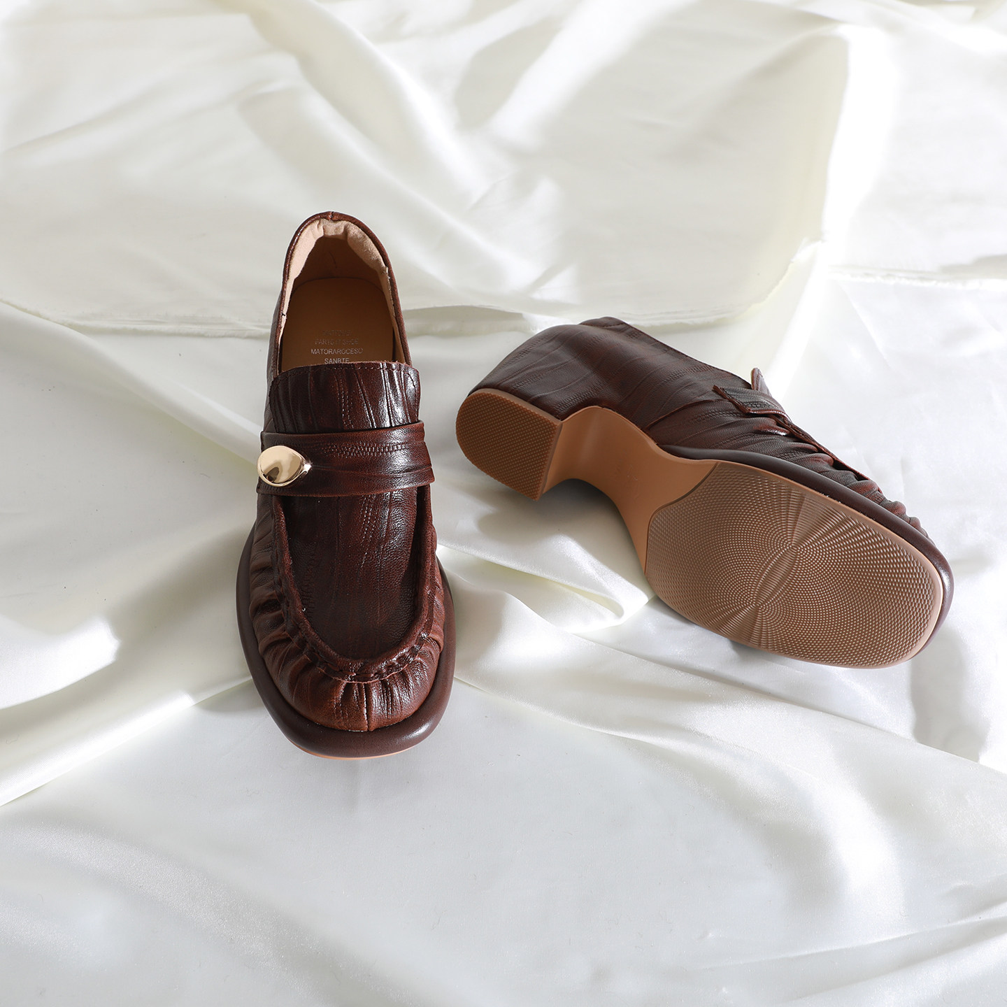 莲花府邸2026春季单鞋复古时尚深口女鞋子通勤百搭真皮粗跟工作鞋,淘宝优惠券,粉丝福利购,淘宝优惠卷