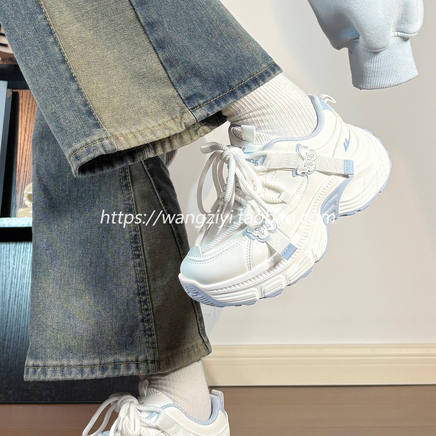 回力原创蝴蝶运动鞋女皮面冬季加绒网红爆款百搭保暖厚底老爹鞋女,淘宝优惠券,粉丝福利购,淘宝优惠卷