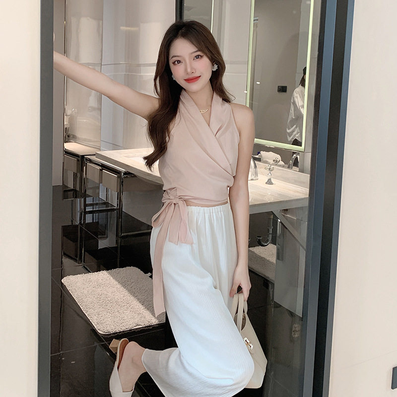 You/姐姐系交叉绑带背心~设计感气质V领收腰挂脖无袖上衣