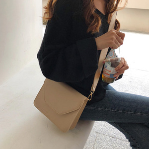 韩版ins超火宽肩带斜挎小包