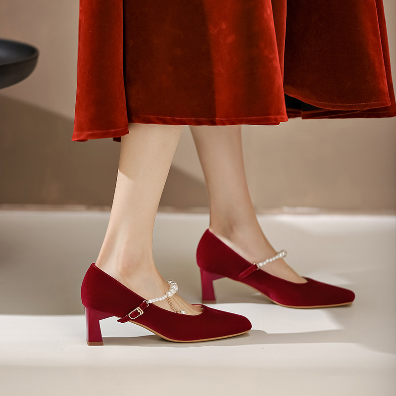 秀禾婚鞋女不累脚2025年新款方头粗跟单鞋红色新娘高跟鞋日常可穿,淘宝优惠券,粉丝福利购,淘宝优惠卷