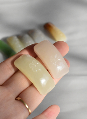 盛轩美玉花鸟手牌和田玉