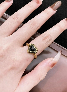 独白大英博物馆黑桃心戒指纯银镀黄金色黑玛瑙心形爱心对戒男女潮