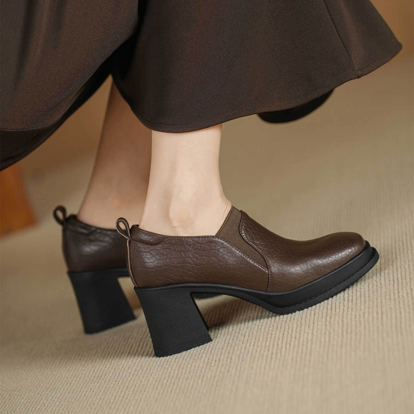 复古真皮粗跟单鞋女8cm皮鞋2025春季新款舒适黑色防水台高跟鞋子,淘宝优惠券,粉丝福利购,淘宝优惠卷