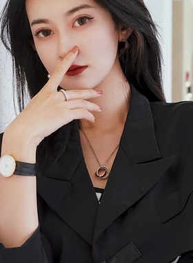 CK合金双环缠绕毛衣项链