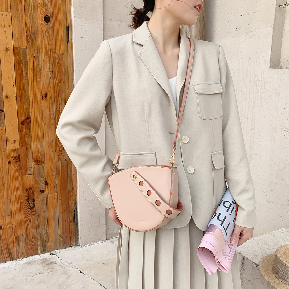 MICOCAH轻复古女包Micocah 包包新款潮单肩斜挎贝壳包马鞍包女时尚百搭小众设计1