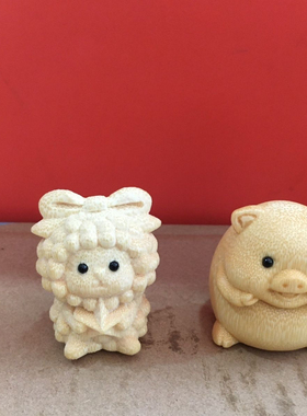 实心龙血竹雕刻手把件盘玩摆件茶宠送礼收藏文玩生肖小猪可爱装饰